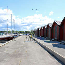 Klintehamn hamn fiskebodar