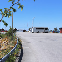 Klintehamn harbour parking lot